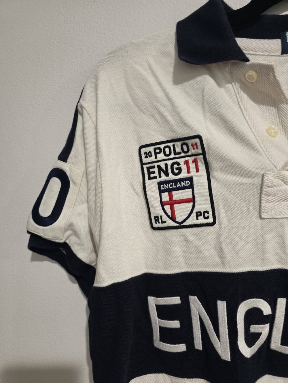 Polo Ralph Lauren England Flag Crest Custom Fit Polo Shirt Size Medium - Picture 12 of 16